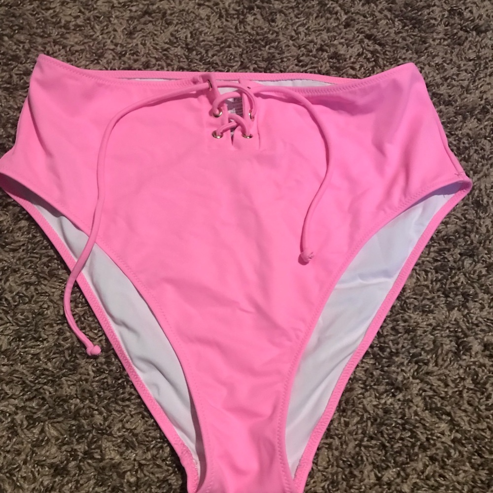 High waisted bikini